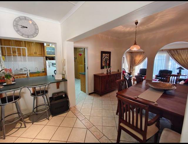 3 BEDROOM HOUSE FOR SALE IN MAGALIESKRUIN